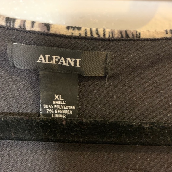 Alfani. XL.  Black & beige.  Under suit or on its own. - Picture 2 of 4